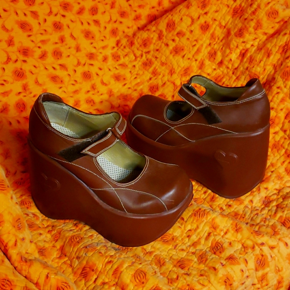 Original Luichiny Spain platform Mary Janes